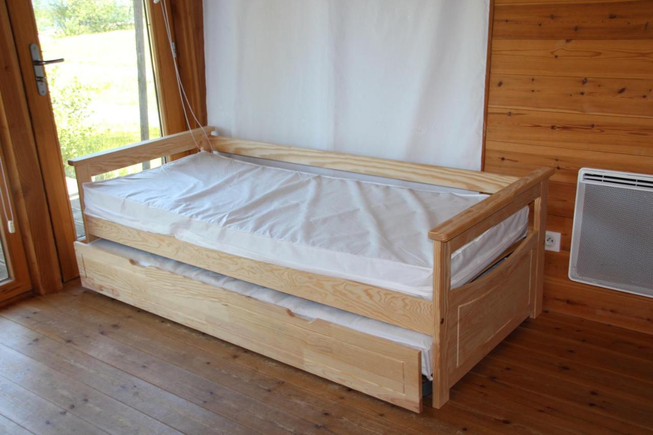 Camping Des Lacs*** Villa Celles-sur-Plaine Luaran gambar